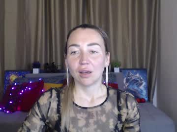 Ay_Kiss_Jully April 23, 2025 Chaturbate stream image