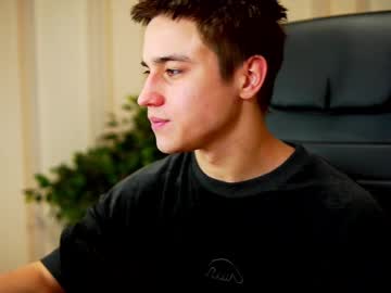 Yan_Leen April 23, 2025 Chaturbate stream image