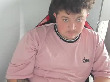 Onewhiteboichub April 23, 2025 Chaturbate stream image