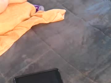 Carolinayungin96 April 23, 2025 Chaturbate stream image