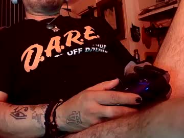 Hunggeek420 April 24, 2025 Chaturbate stream image