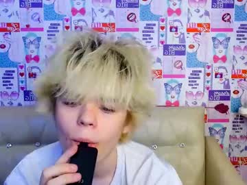 Kiracursed April 24, 2025 Chaturbate stream image
