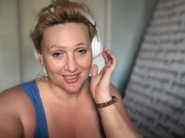 Newkitttyplayground April 24, 2025 Chaturbate stream image