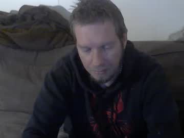 2small4you83 stream photo from April 25, 2025