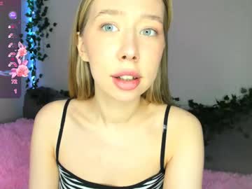Vwvwvwvxw April 25, 2025 Chaturbate stream image
