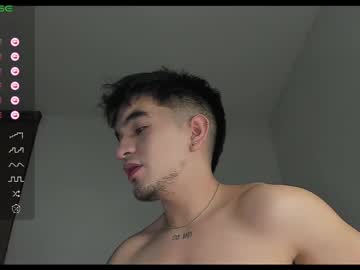 Cmzo_ April 25, 2025 Chaturbate stream image