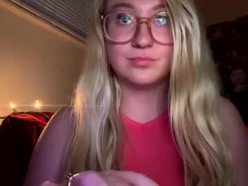Vanillapuddingpie April 25, 2025 Chaturbate stream image