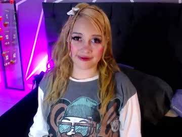 Carolina1126 April 25, 2025 Chaturbate stream image