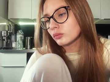 Sweet_Molly15 April 25, 2025 Chaturbate stream image