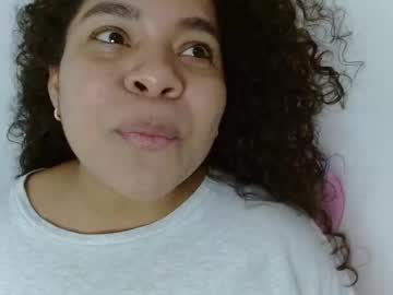 Yulissa18 April 25, 2025 Chaturbate stream image