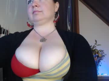 Amorelara April 25, 2025 Chaturbate stream image