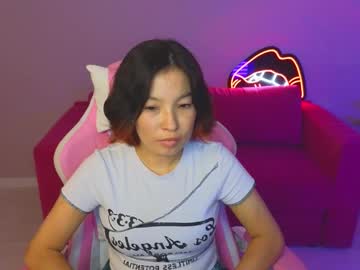 H1na April 25, 2025 Chaturbate stream image