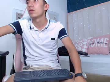 Alessandro_Holmes April 25, 2025 Chaturbate stream image