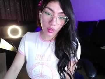 Eveelyn_20 April 25, 2025 Chaturbate stream image