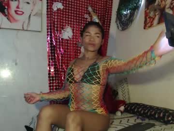 Lovecreyzyshowcam stream photo from April 25, 2025