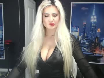 Laras_Moans stream photo from April 26, 2025