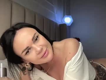 Viinlove April 26, 2025 Chaturbate stream image