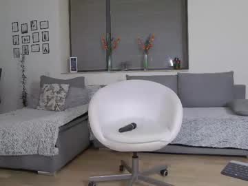 Madellinne April 28, 2025 Chaturbate stream image