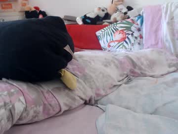 Lovelywoman22 stream photo from April 28, 2025