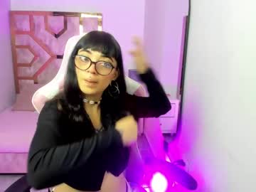 Amelie_Rousseau_ April 28, 2025 Chaturbate stream image