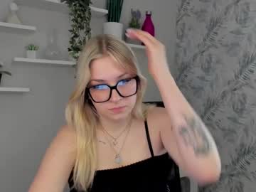 Selenaa_Lux April 28, 2025 Chaturbate stream image