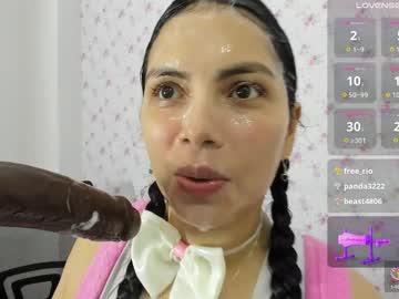 Evelinn_Belen stream photo from April 28, 2025