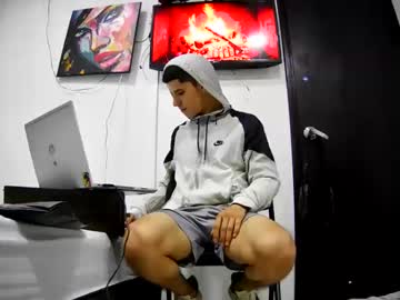 Delglo April 29, 2025 Chaturbate stream image