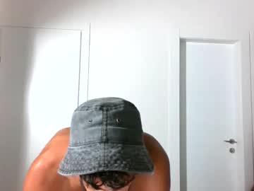 Confetti3571037 April 29, 2025 Chaturbate stream image