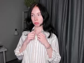 Lovelylillyy April 29, 2025 Chaturbate stream image