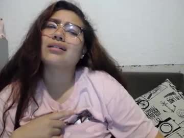 Isabella_Blummm April 30, 2025 Chaturbate stream image