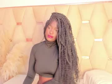 Lauraaluccii April 30, 2025 Chaturbate stream image