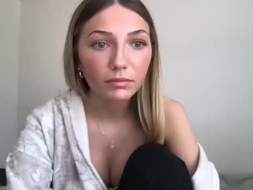 Emiefox2 April 30, 2025 Chaturbate stream image
