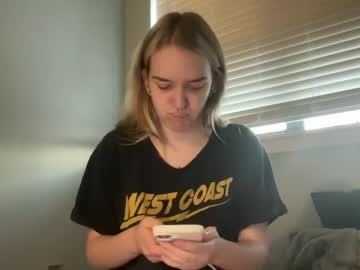 Saraluvvs April 30, 2025 Chaturbate stream image
