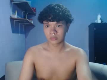 Dereck_Gil May 01, 2025 Chaturbate stream image