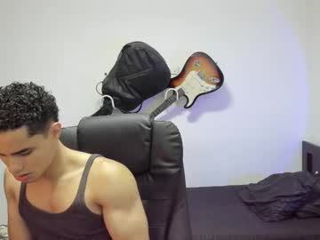 Zenhzu May 01, 2025 Chaturbate stream image
