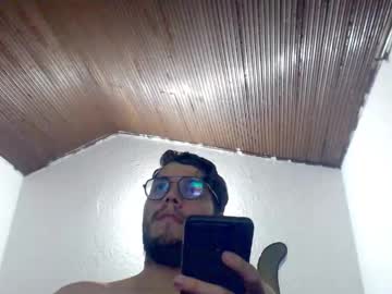 Felipecalderon27 May 01, 2025 Chaturbate stream image