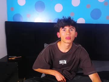 Oliver21zk May 01, 2025 Chaturbate stream image