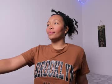 Desty_Y May 01, 2025 Chaturbate stream image
