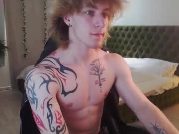 Rich_Piano_ May 01, 2025 Chaturbate stream image