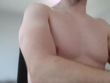 King101212 May 01, 2025 Chaturbate stream image