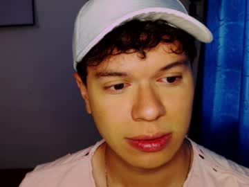 Rexbunnybody May 01, 2025 Chaturbate stream image