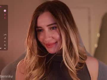 Coconutaura May 01, 2025 Chaturbate stream image