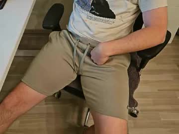 Tree1989 May 01, 2025 Chaturbate stream image