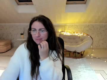 Alisiaamilf May 01, 2025 Chaturbate stream image