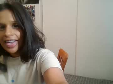 Cjtovar90 May 01, 2025 Chaturbate stream image