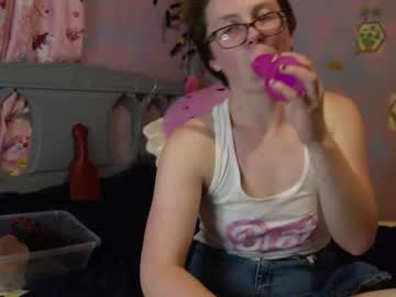 Backyardkitty May 02, 2025 Chaturbate stream image