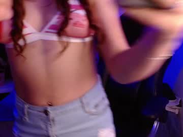 _Emmawood May 02, 2025 Chaturbate stream image