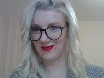 Carry_341 May 02, 2025 Chaturbate stream image
