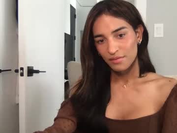 Arialatinna_ May 02, 2025 Chaturbate stream image