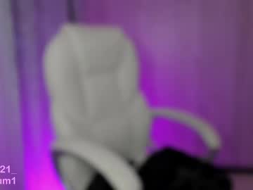 Kmikum1 May 02, 2025 Chaturbate stream image